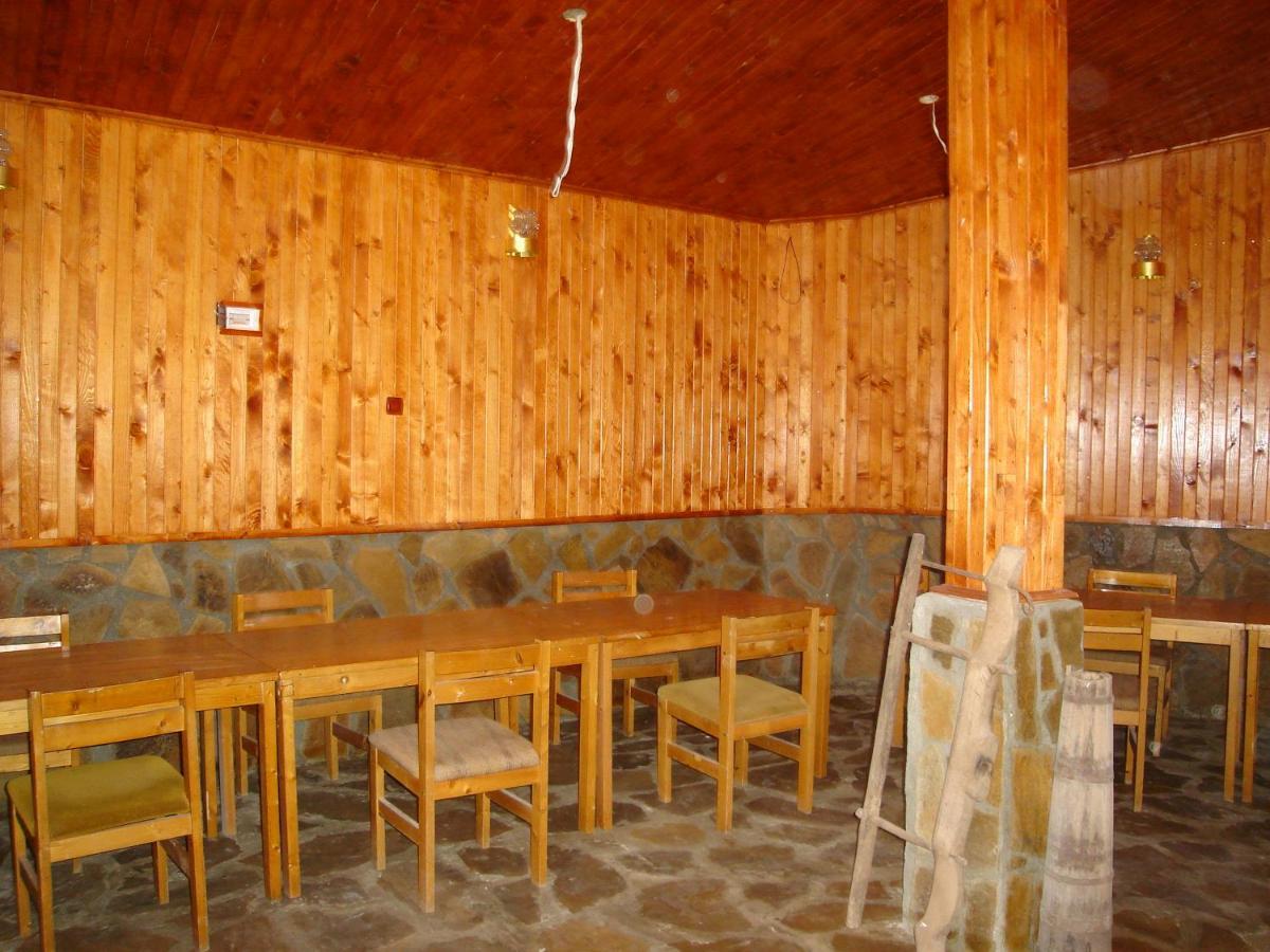 Хотел Галина Палас Srem Luaran gambar