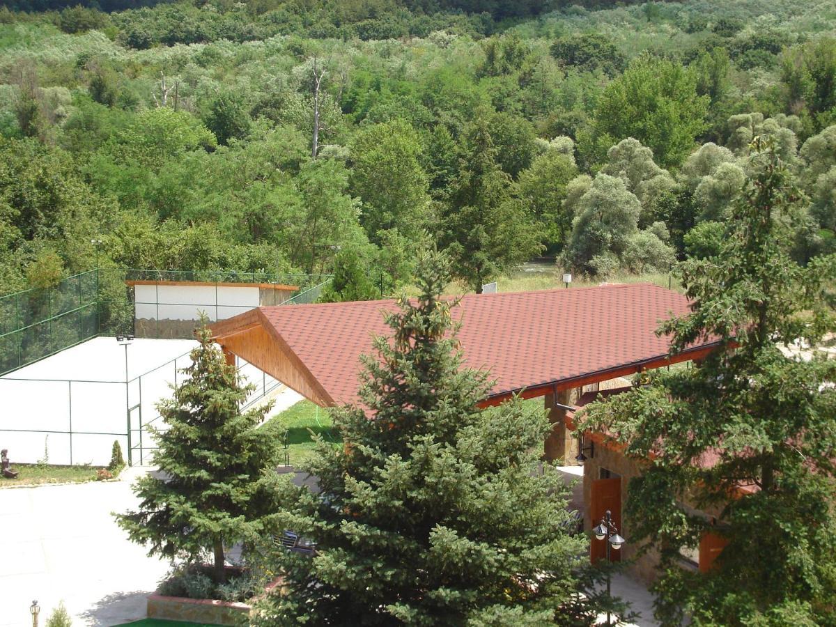 Хотел Галина Палас Srem Luaran gambar