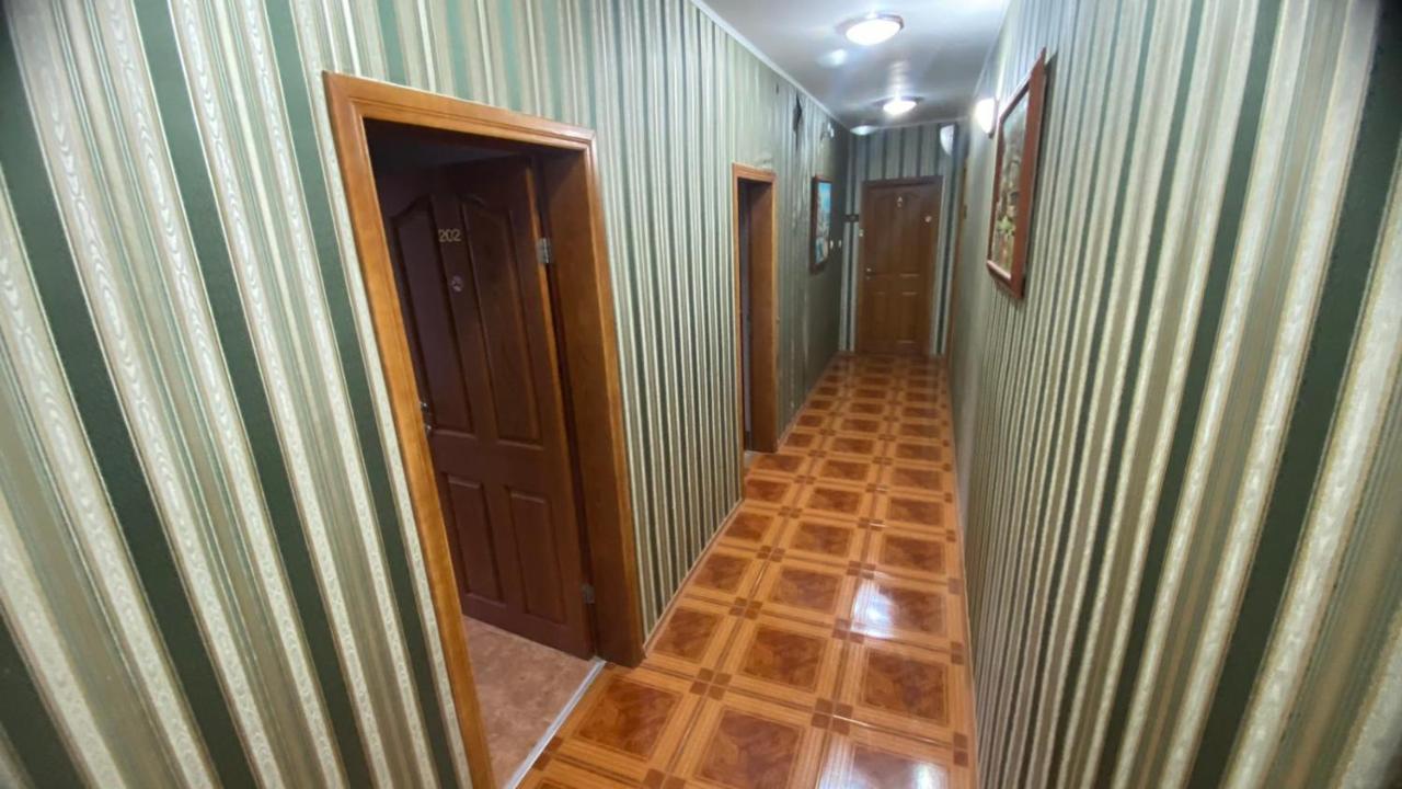 Хотел Галина Палас Srem Luaran gambar
