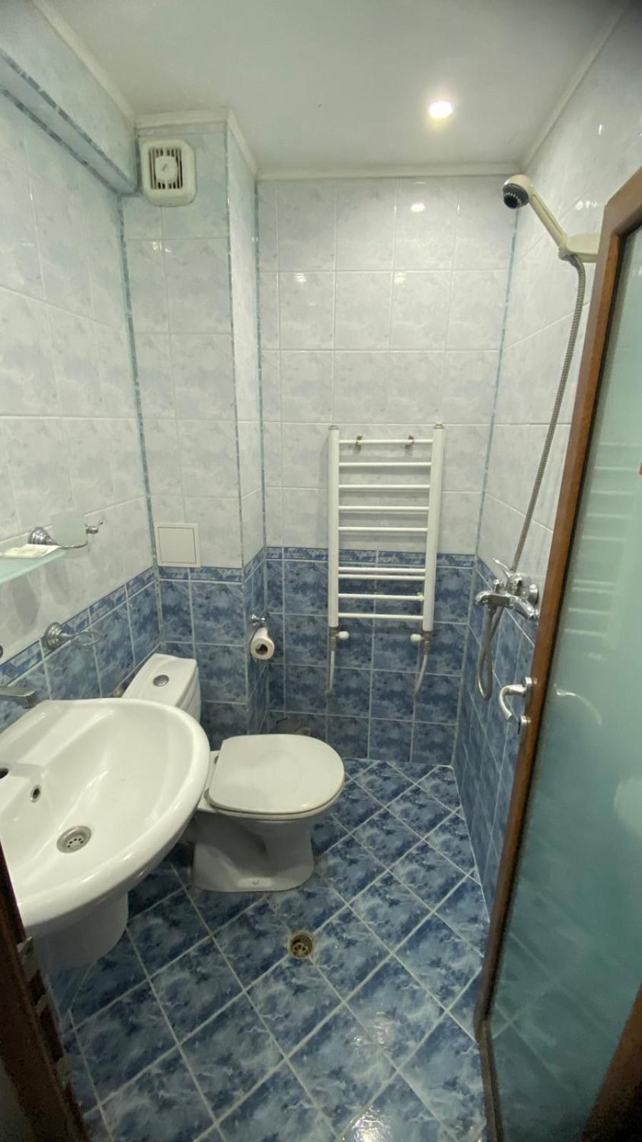 Хотел Галина Палас Srem Luaran gambar